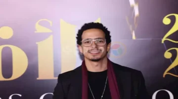 طه دسوقي يحتفل مع والدته بعيد الأم بشكل مميز